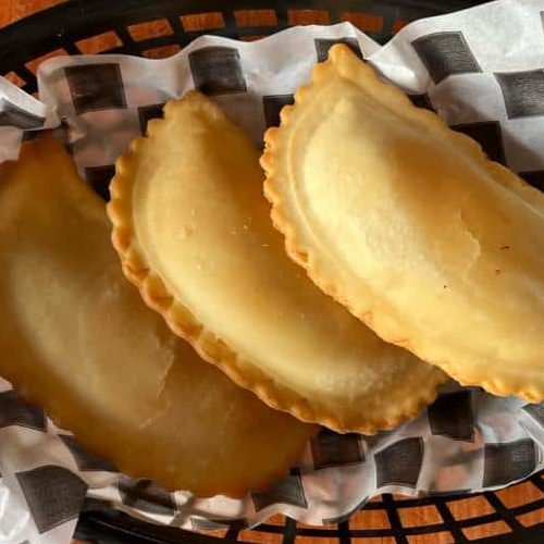 3 empanaditas medialuna
